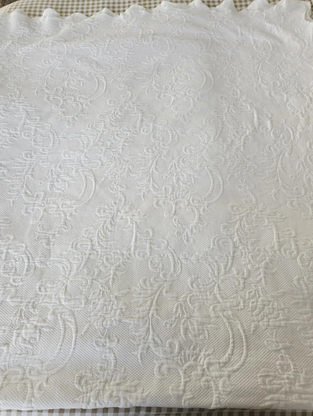 SFERRA 100% Cotton White Alice Coverlet + 2 Euro Shams With Scalloped Edges
